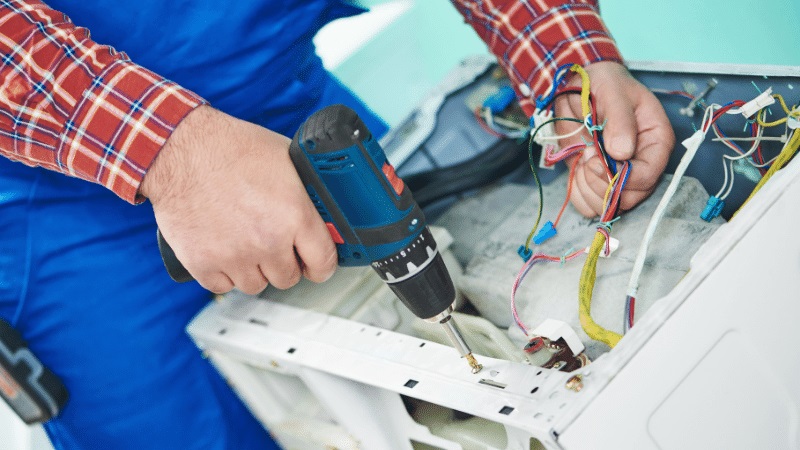 Bahçelievler Westinghouse Westinghouse çamaşır makinesi kart tamiri – Su almama arızası orijinal parça ile giderildi. - Teknik servis örneği